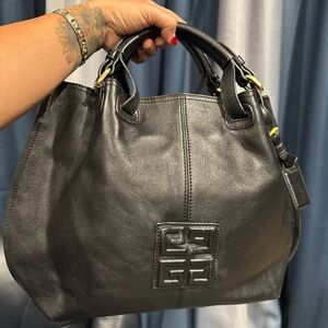 GIVENCHY Elegant Black Leather Handbag